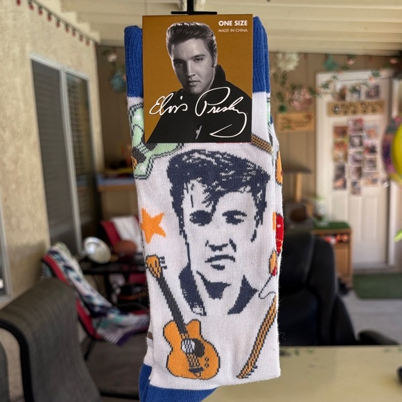 Elvis Presley Graphic Long Socks size 7-12 - Picture 1 of 3